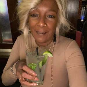Meet your Posher, Sandra